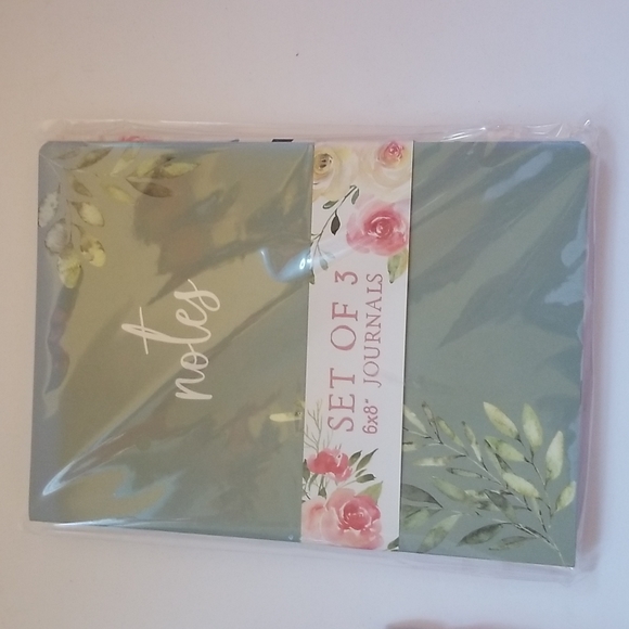 Set of 3 notebooks. - Picture 1 of 8